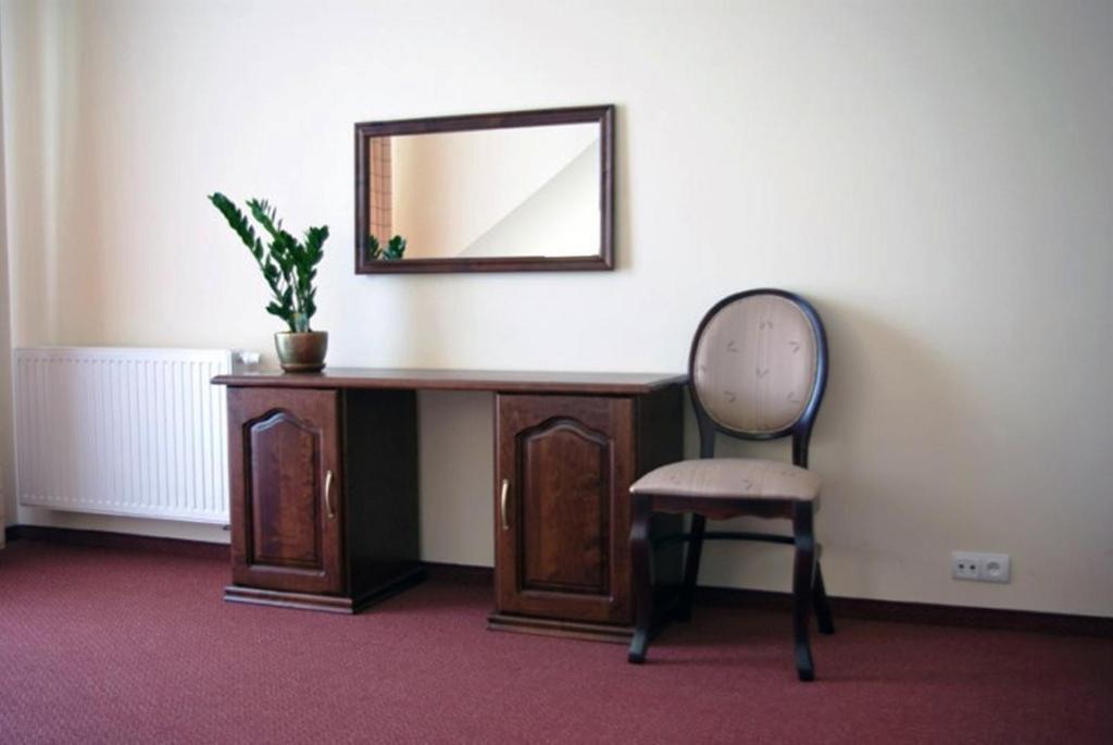 Hotel Milord Pułtusk Zimmer foto